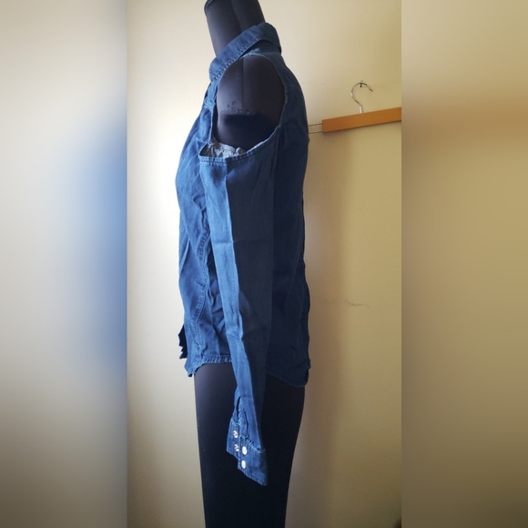 ASOS Denim off shoulder buttoned shirt xs - Picture 8 of 10